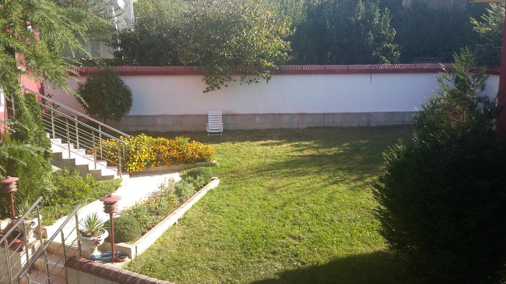 Hotel The Red House Koszarica Zewnętrze zdjęcie